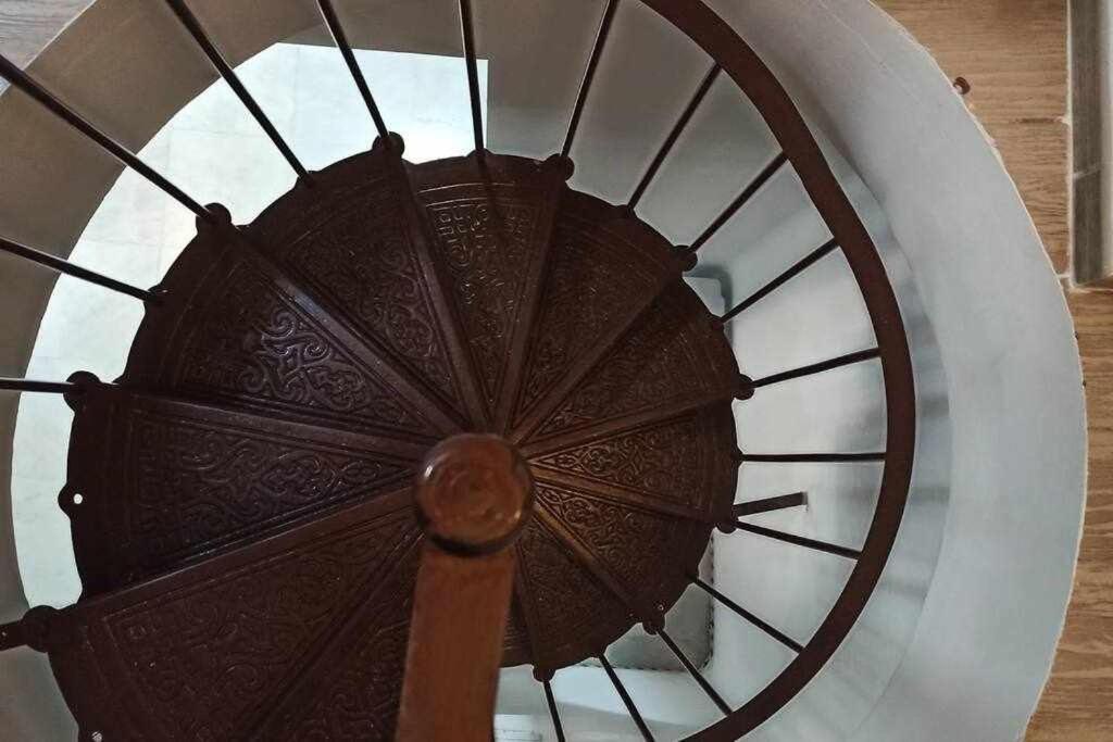 La Pequena Escalera Mezquita Catedral Apartment Cordoba Luaran gambar
